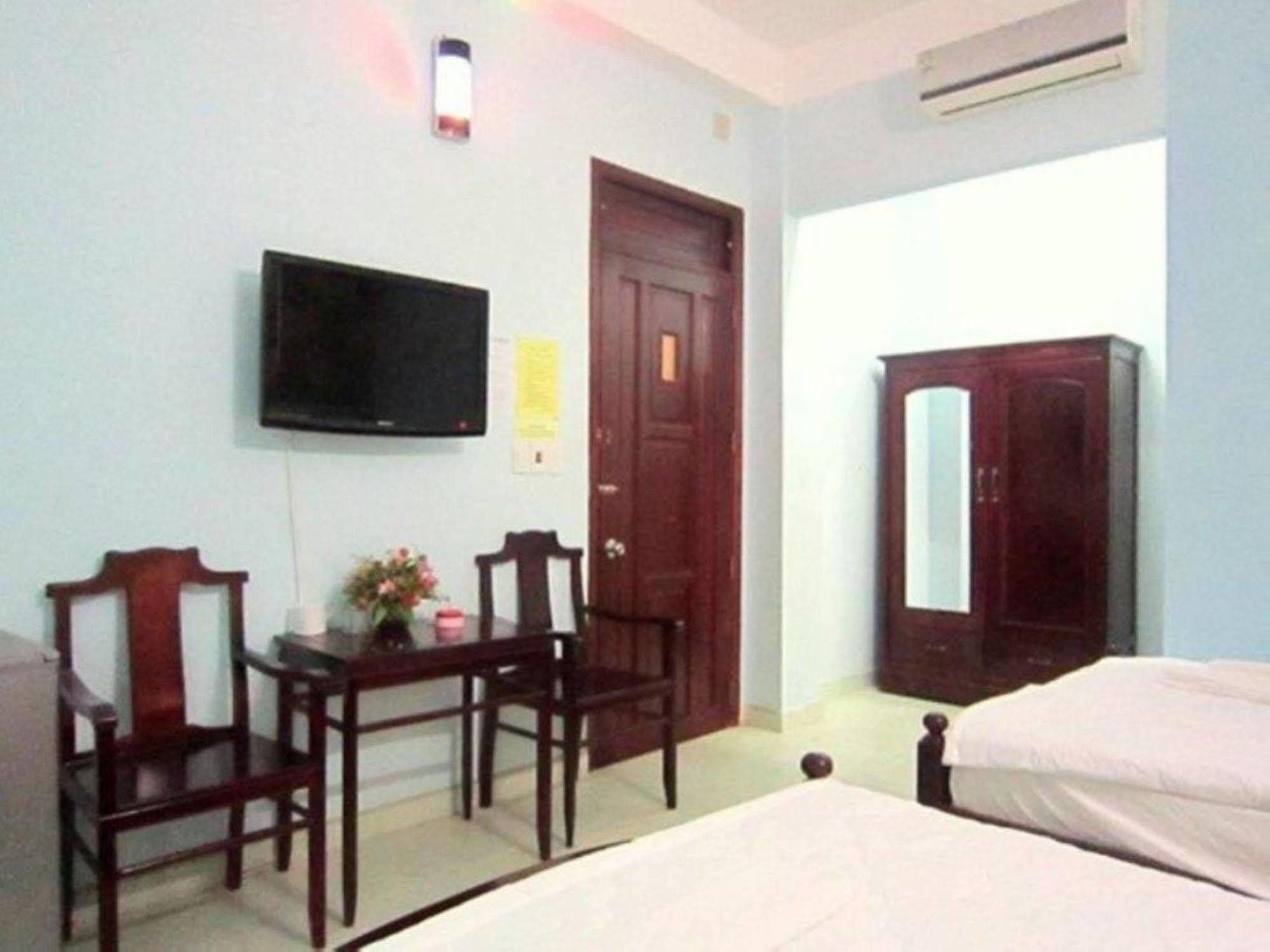 Nguyet Van Hotel Хошимин Екстериор снимка