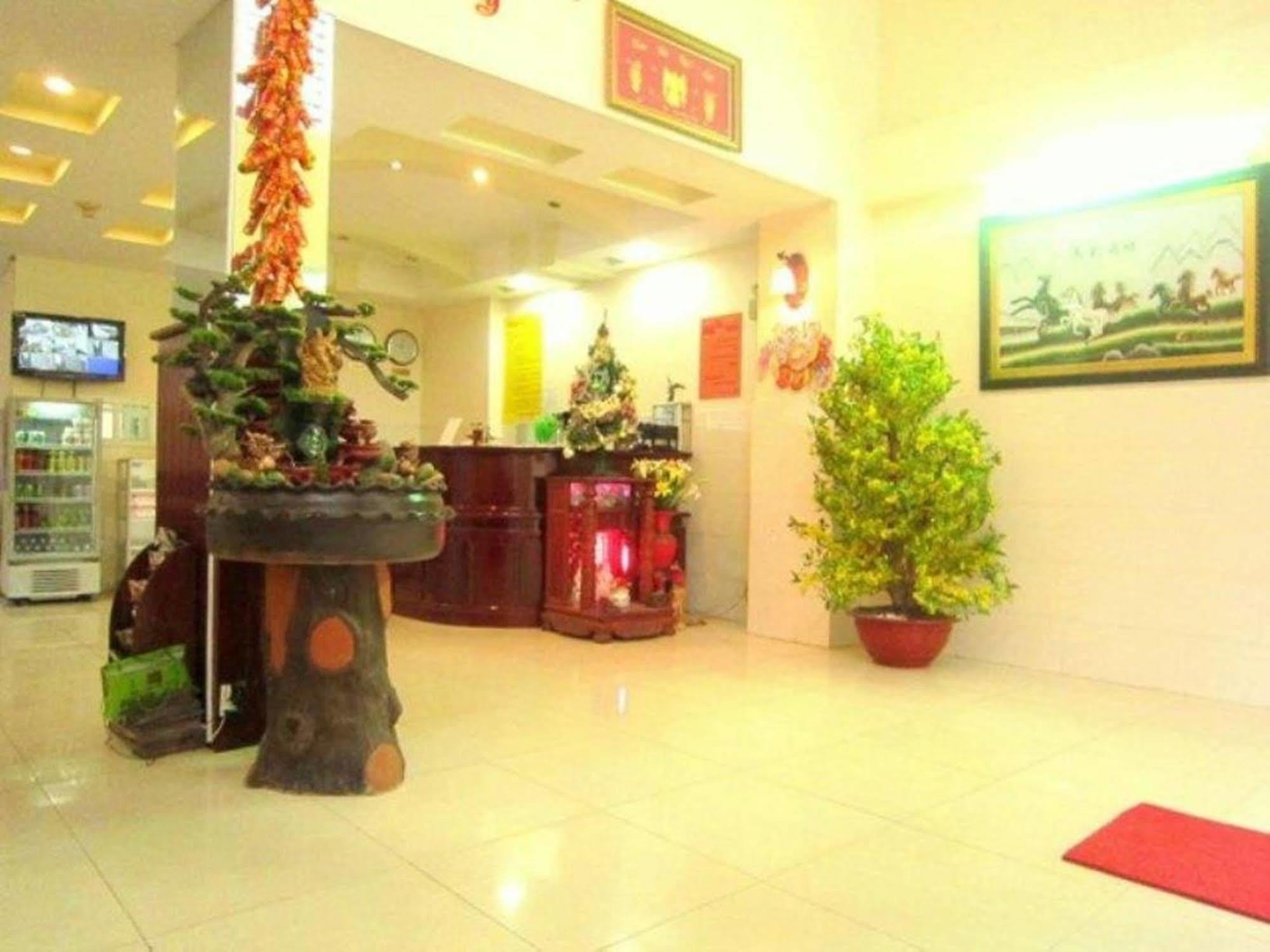 Nguyet Van Hotel Хошимин Екстериор снимка